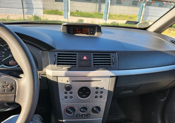 Opel Meriva cena 6900 przebieg: 212345, rok produkcji 2004 z Piła małe 466
